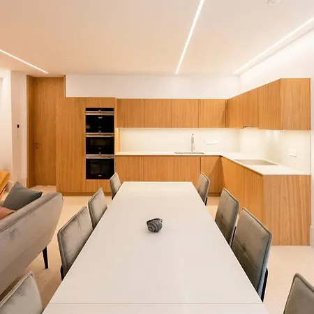 Stunning Home In Petrcane With Wifi *