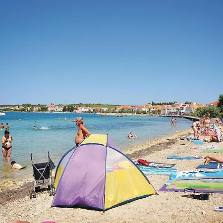 Σπίτι διακοπών Stunning Home In Petrcane With Wifi