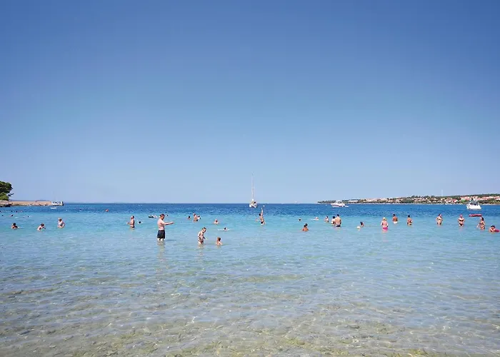 Stunning Home In Petrcane With Wifi * Petrcane