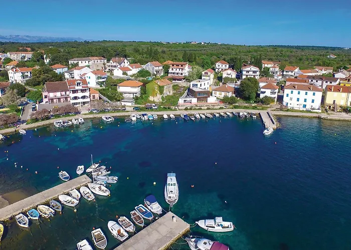 Stunning Home In Petrcane With Wifi Petrcane