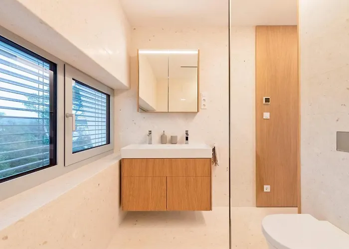 Stunning Home In Petrcane With Wifi * Petrcane