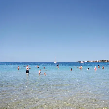 Stunning Home In Petrcane With Wifi * Петрчане